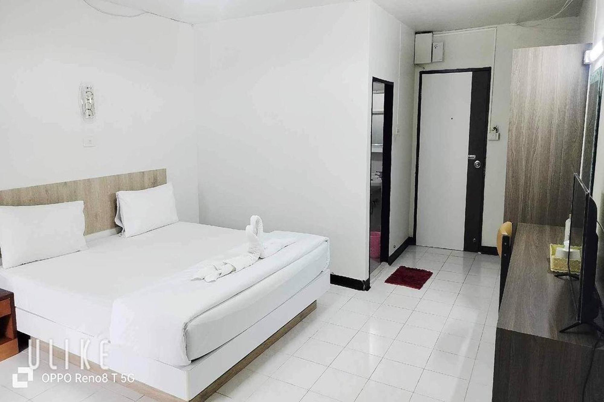 Boonchai Mansion 2*